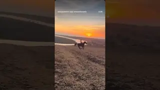 Enjoying sunset on horseback 💗🐎
