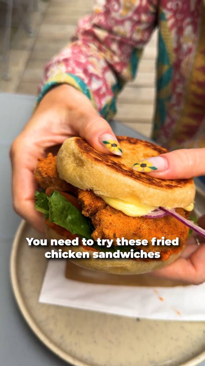 Engelsk muffin møter amerikansk stekt kylling-sandwich på Marvin i Malmö, Sverige – slik opplevde vi det