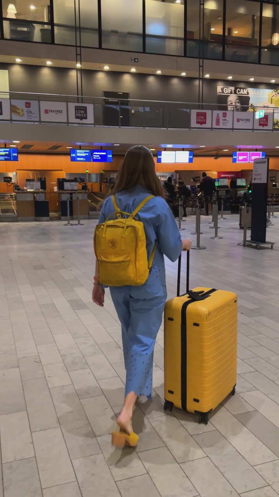 Flyr Finnair business class fra København til Helsinki | Første etappe av vår reise til L.A. | vår guide