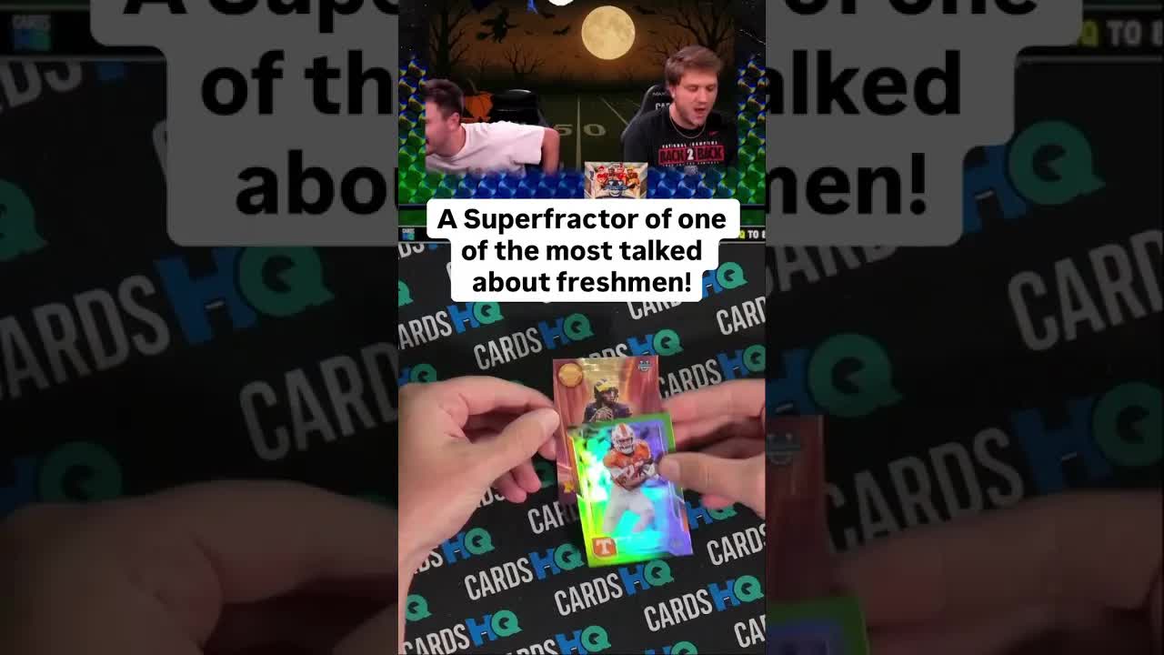 They pulled a SuperFractor of one of the most talked about freshman QBs 🤯