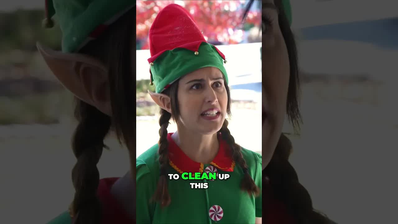 Throwing it back to when Holly Snowflake helped to save the Virtual Holiday Card Show ❄️