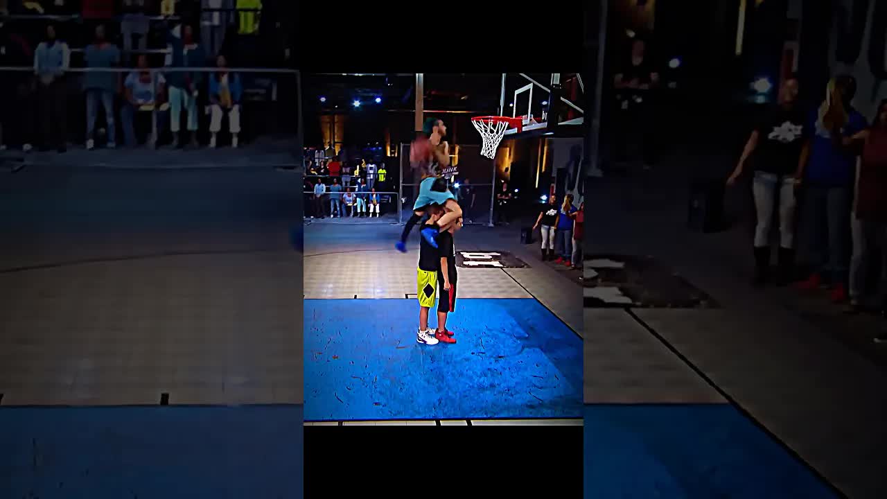 Punching Dunks - The Dunk King