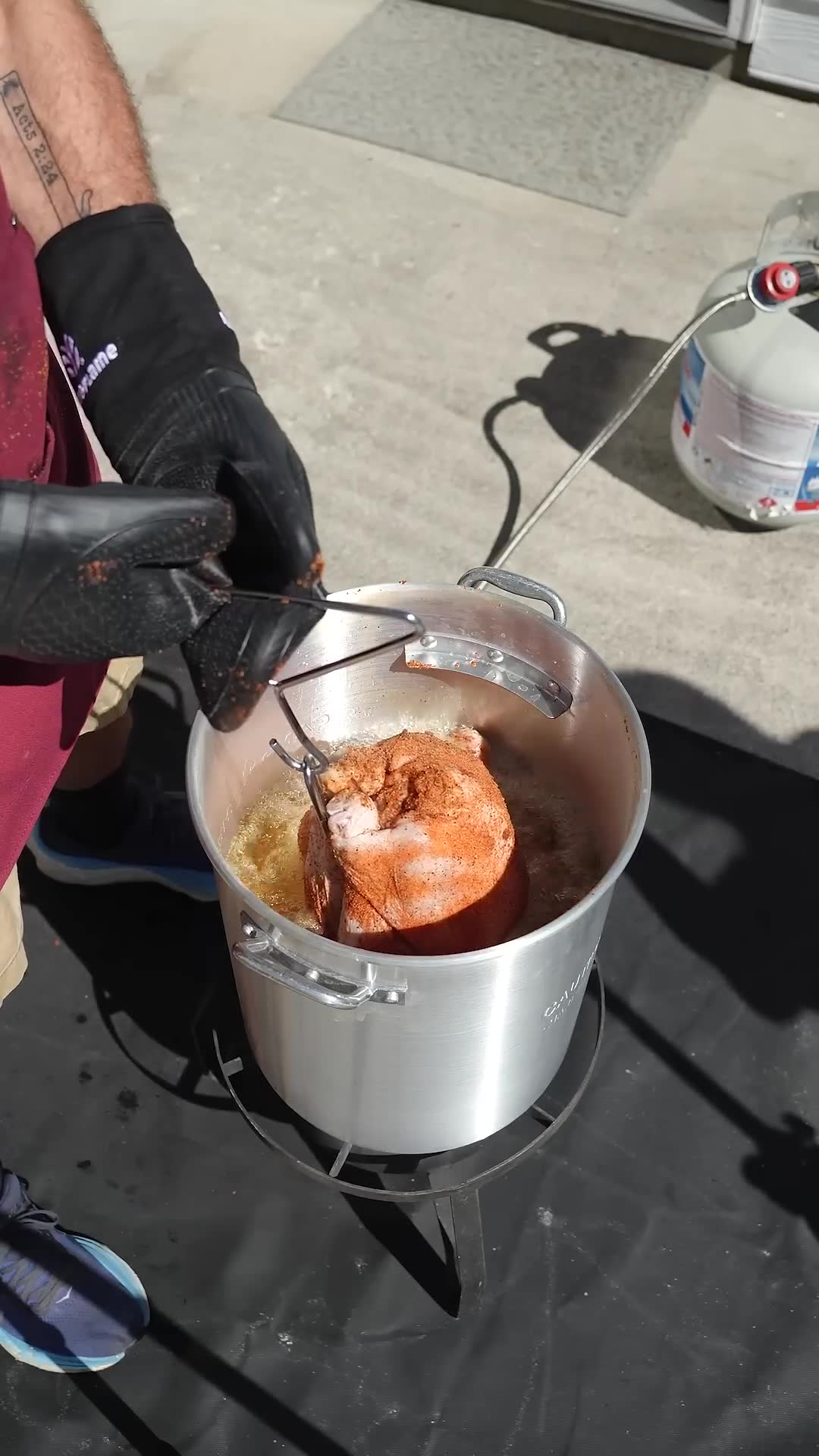 First time frying a turkey with beginner tips