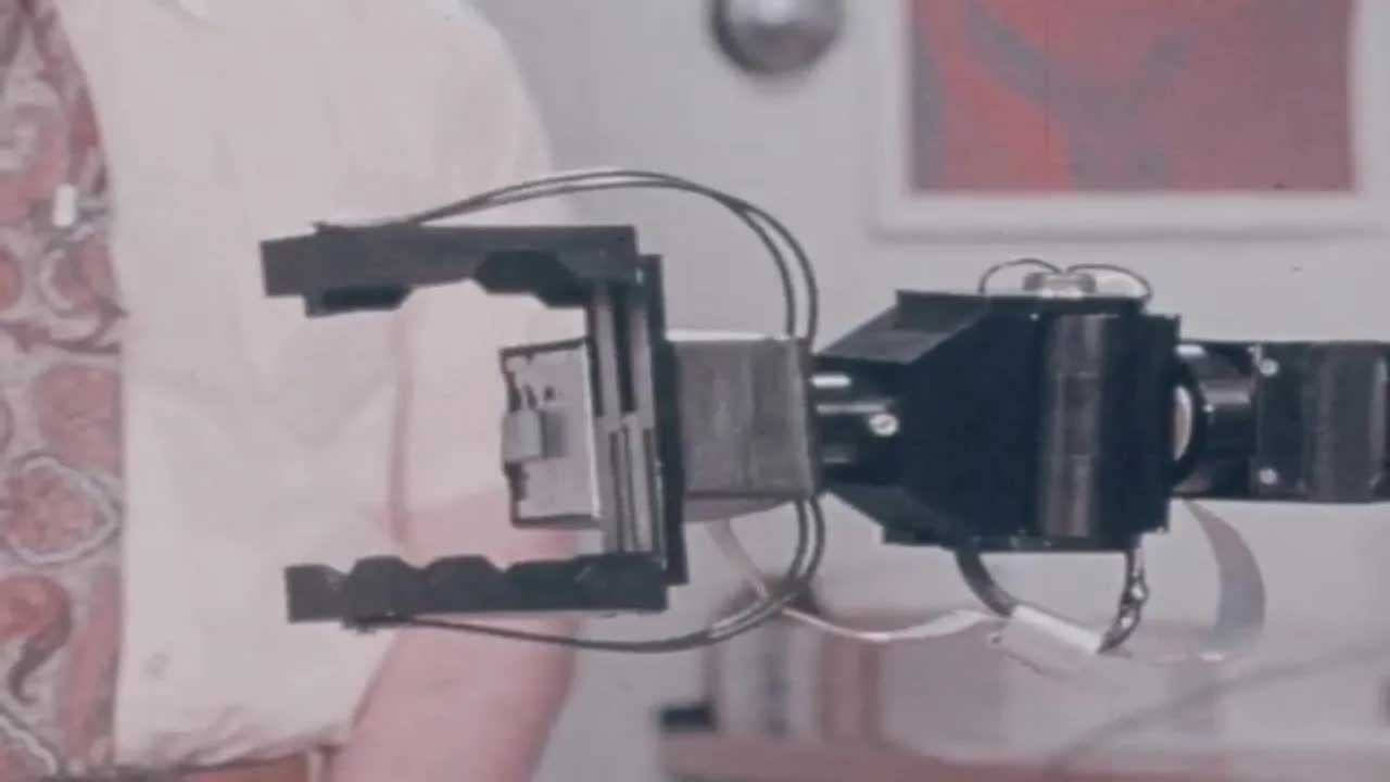 Engineering : Robots Intelligent Machines Serving Mankind (1981)