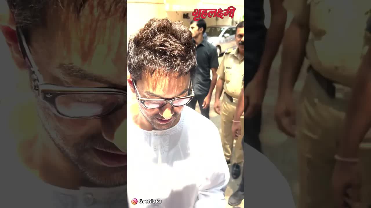 Aamir Khan celebrates Eid with pap #amirkhan #eid #shorts