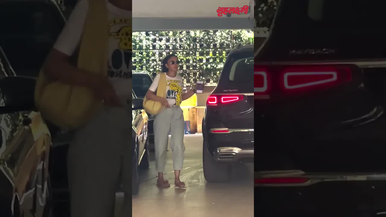 Rakul Preet Singh's spotted #grehlakshmi #rakulpreetsingh #shorts