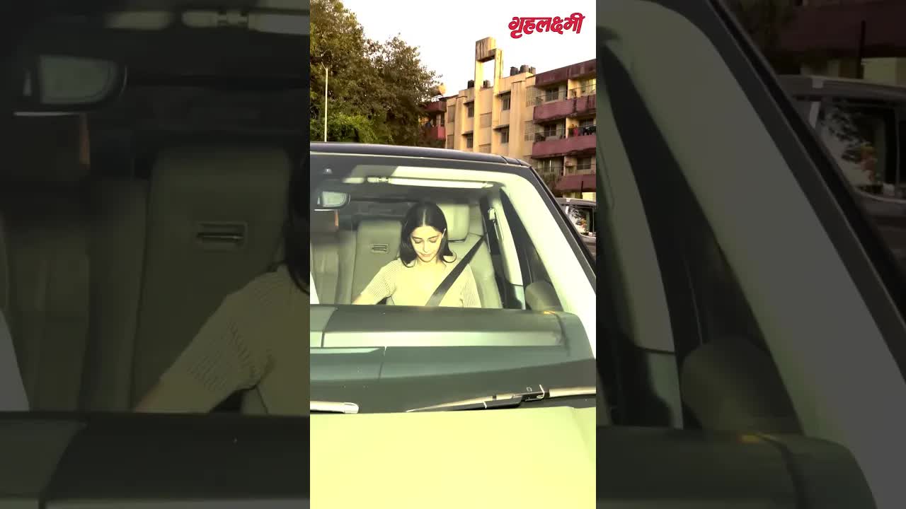 Ananya Pandey spotted #grehlakshmi #ananyapandey #anantambaniradhikamerchantwedding #shorts