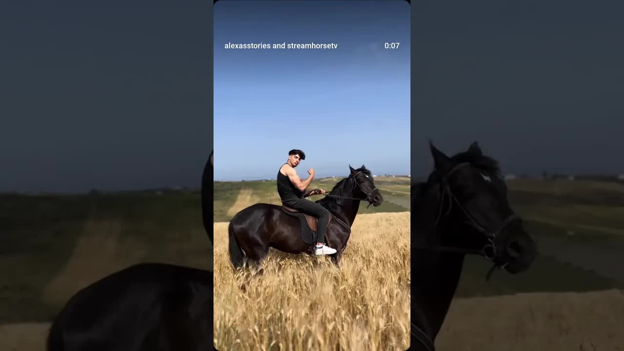 Come explore beautiful Larache on horseback with us. 🐎✨️