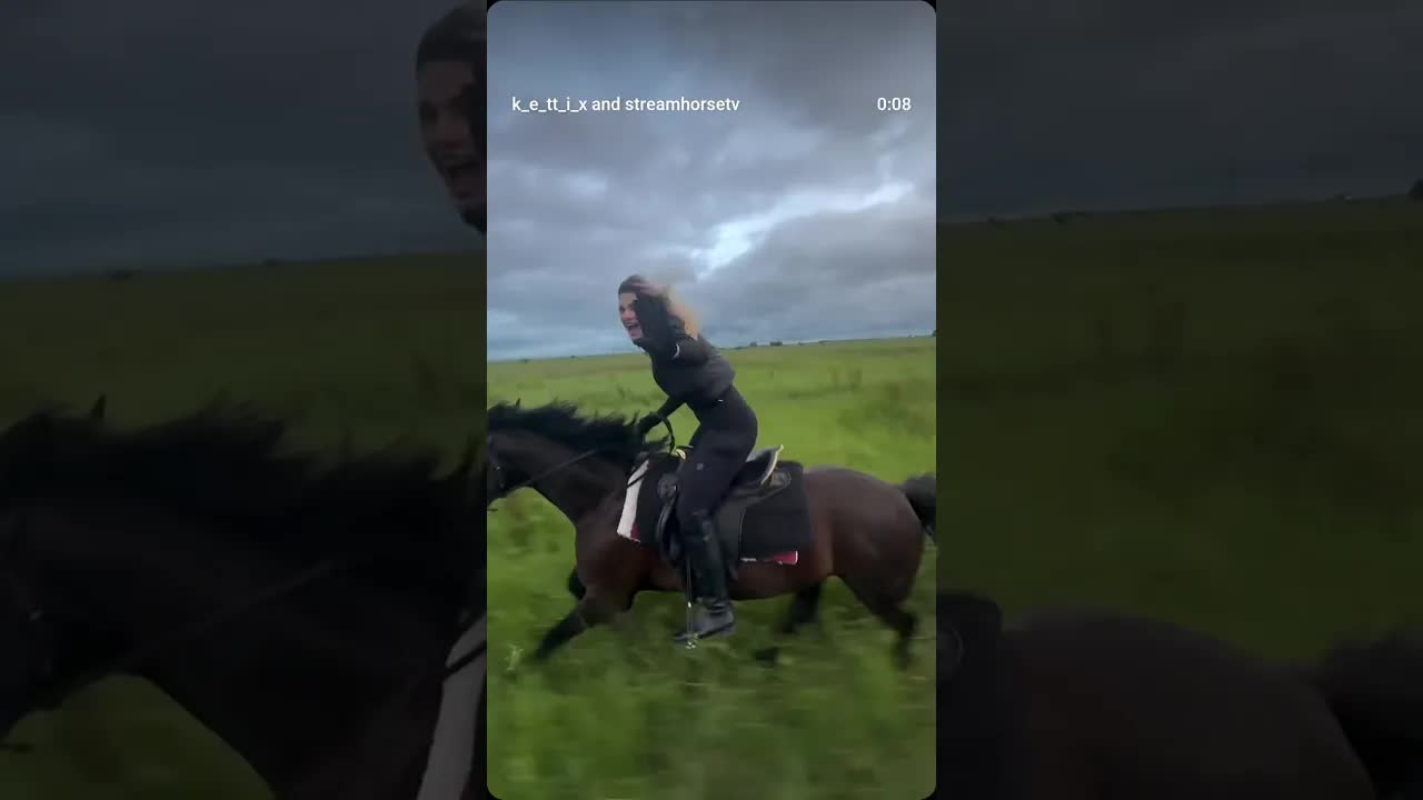 At least one mud cake flew past 🤣😎 who noticed when?